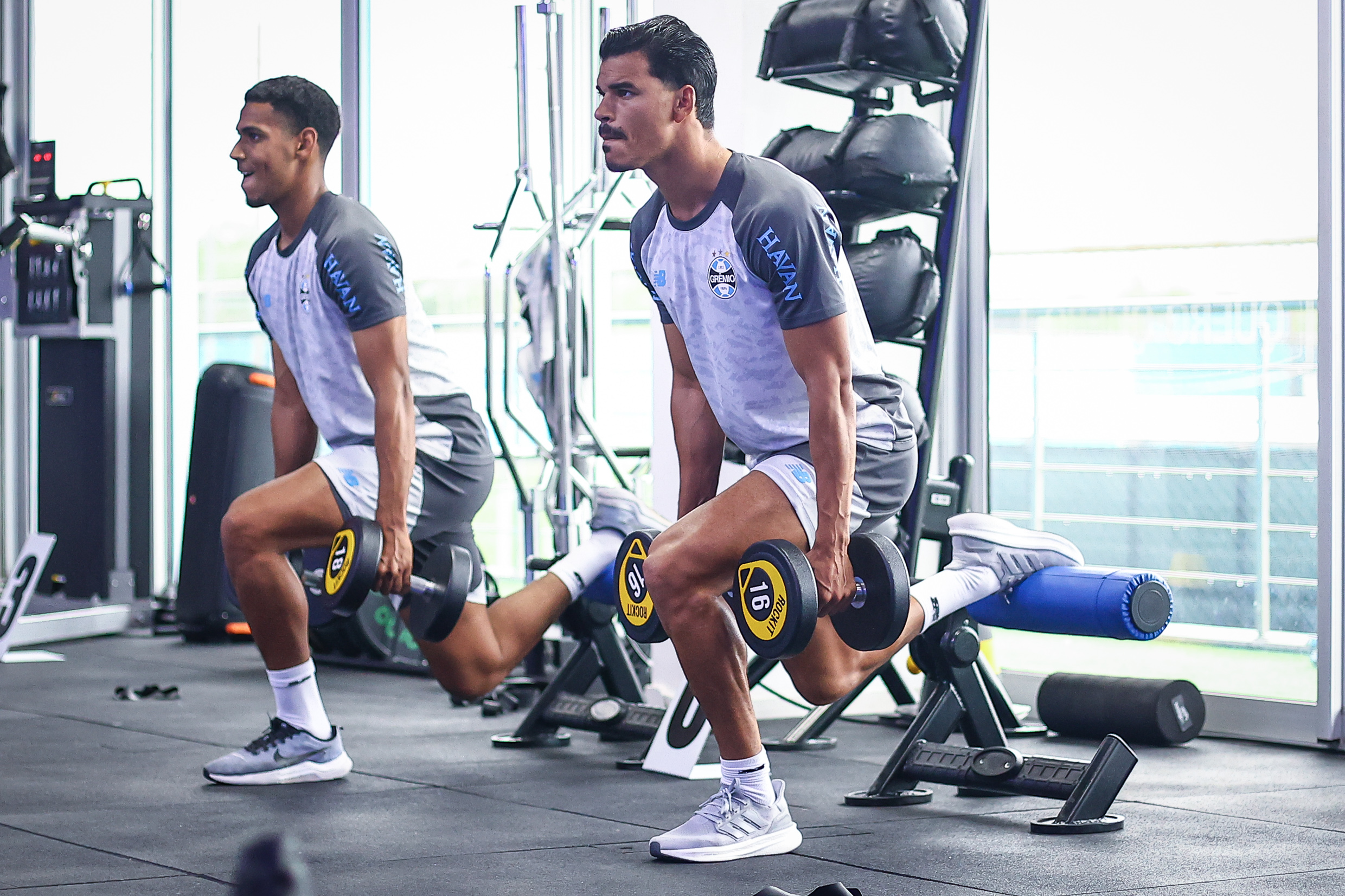 Tricolor se reapresenta e foca no Brasileirão