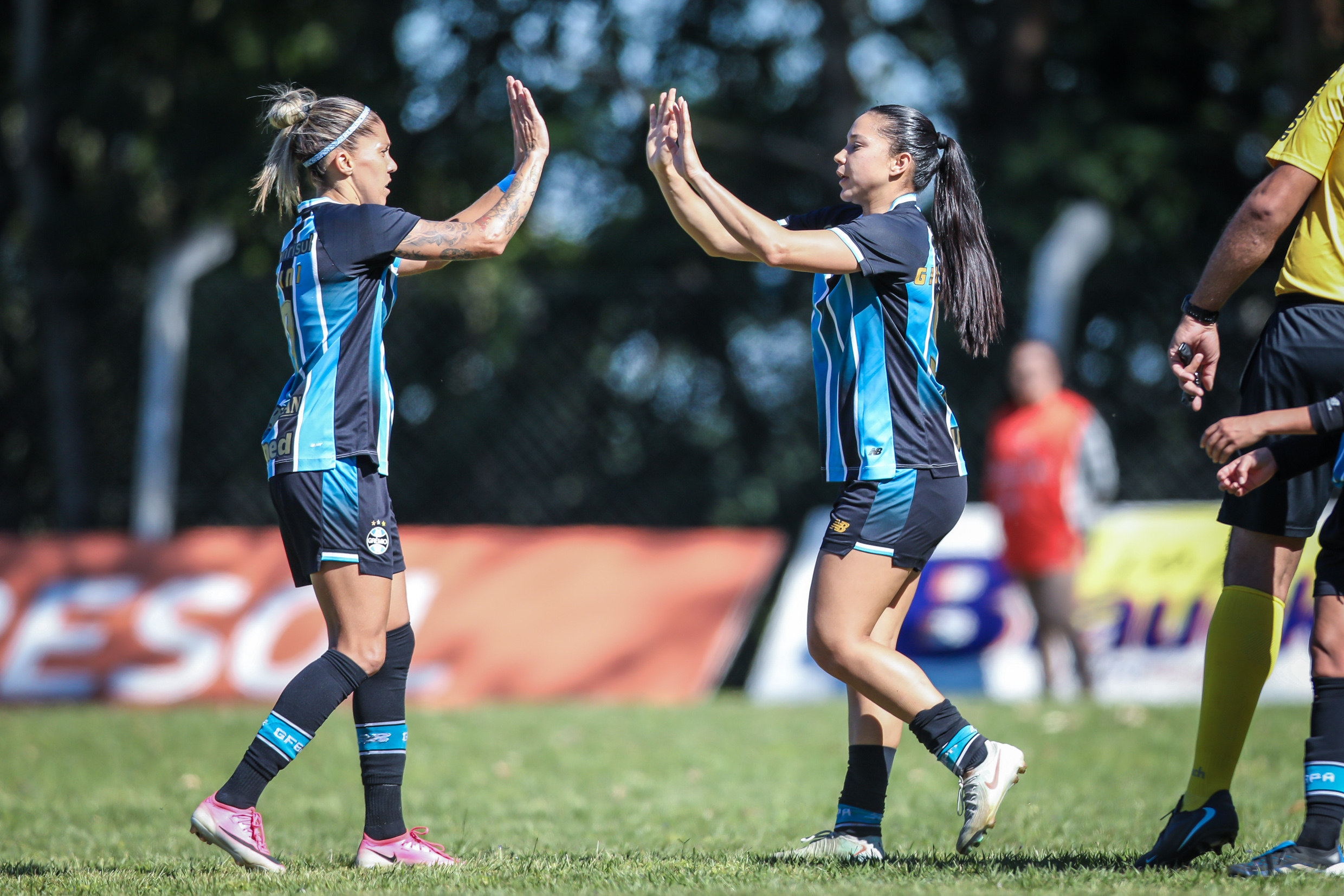 Grêmio goleia na retomada do Gauchão Feminino